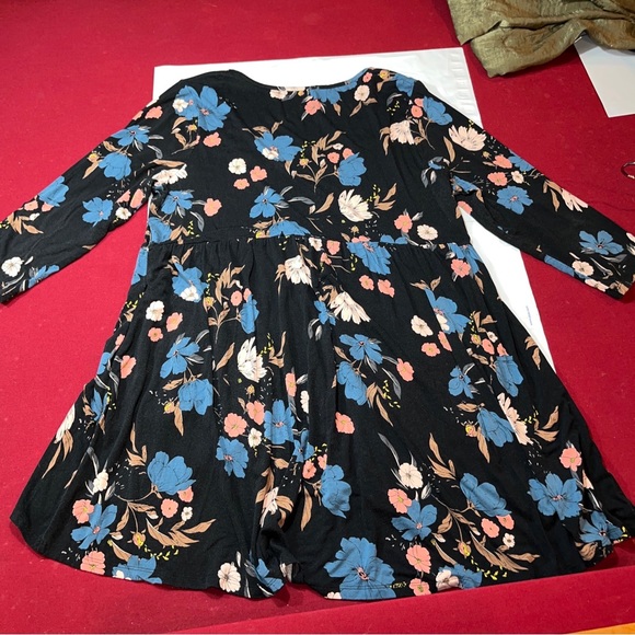 Torrid 1 BLUE floral TUNIC long Sleeve high waist scoop neck strrtchy knit shirt - Picture 12 of 14